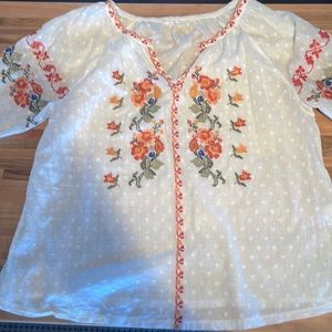 White BoHo embroidered blouse